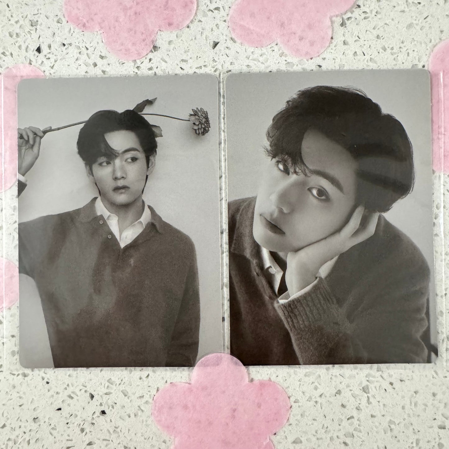 (BTS) V - MONOCHROME OFFICIAL PC
